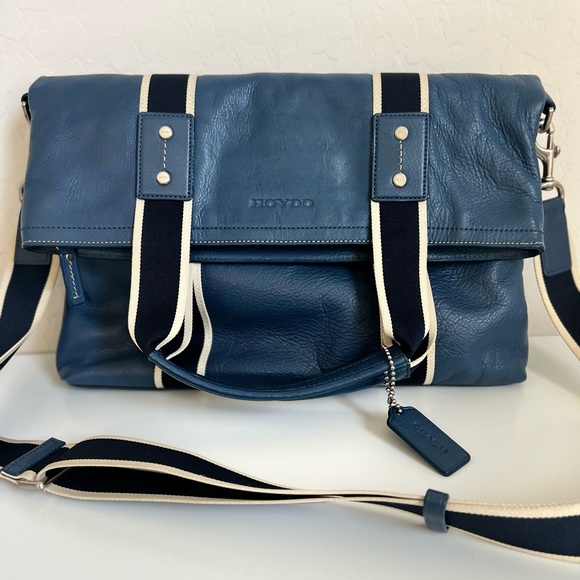 Coach. Large Leather Foldover Tote. Blue w/ stripes.